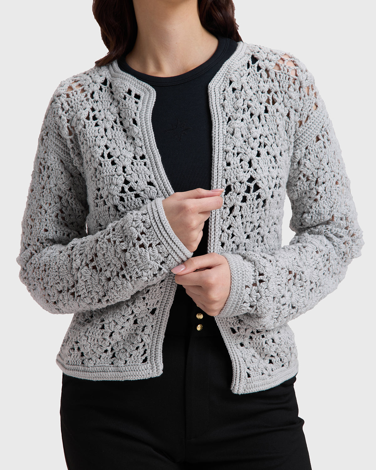 Nawá Handmade Cotton Crochet Cardigan with Black tank top - detail