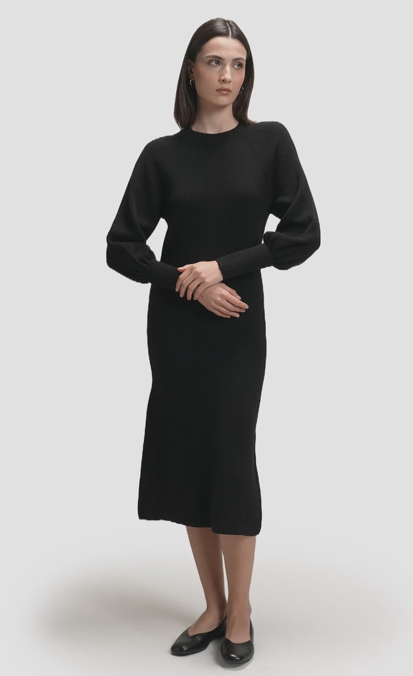 Nawá Black Ribbed Knit Midi Dress video
